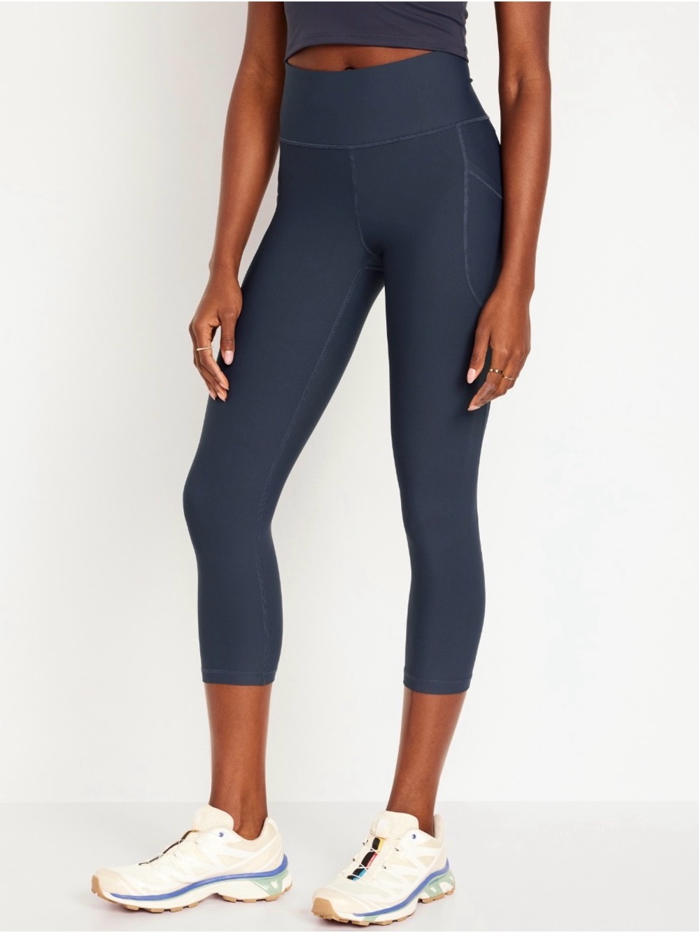 Old Navy Charcoal High-Rise Capri Leggings